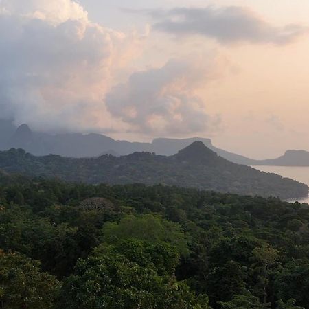 World'S View Wild Camping Salaszoi, Principe Island Hotel Santo António Екстериор снимка